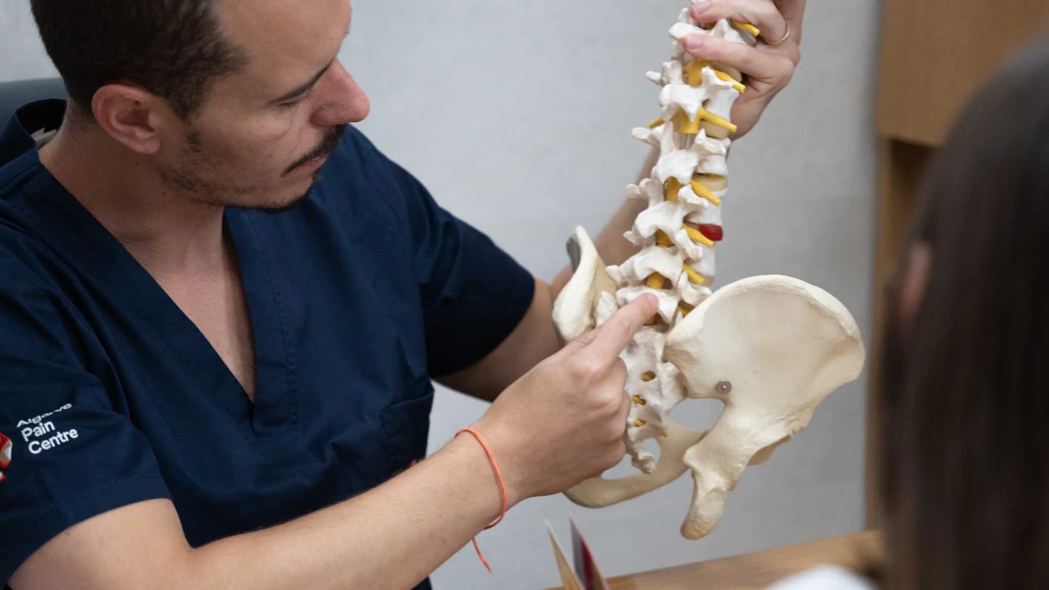 Hands-on musculoskeletal assessment and manual therapy techniques used in osteopathy care (illustrative).